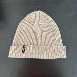 Patagonia Women’s Cashmere Beanie in beige
